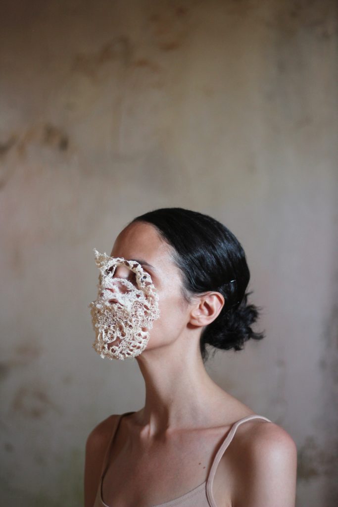 La Scucitura, fotografia di Catherine Leo - Giulia Lanza - courtesy of the artists