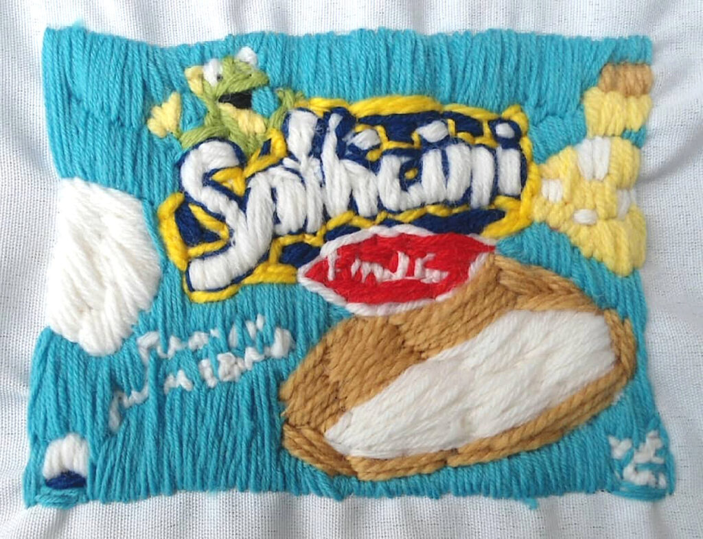 Sofficini Findus - ricamo in filo di lana su tela - 2018 -20x20 cm - Federico Caputo - courtesy of the artist