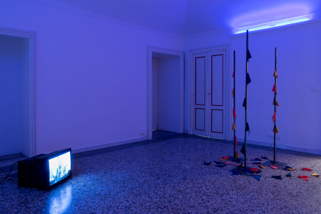 “So long, and thank you for the fish” 2019 detail iron, juta,velvet (installation view Sociètè Interludio, Torino) - Davide Sgambaro - ph. "massimostileph"