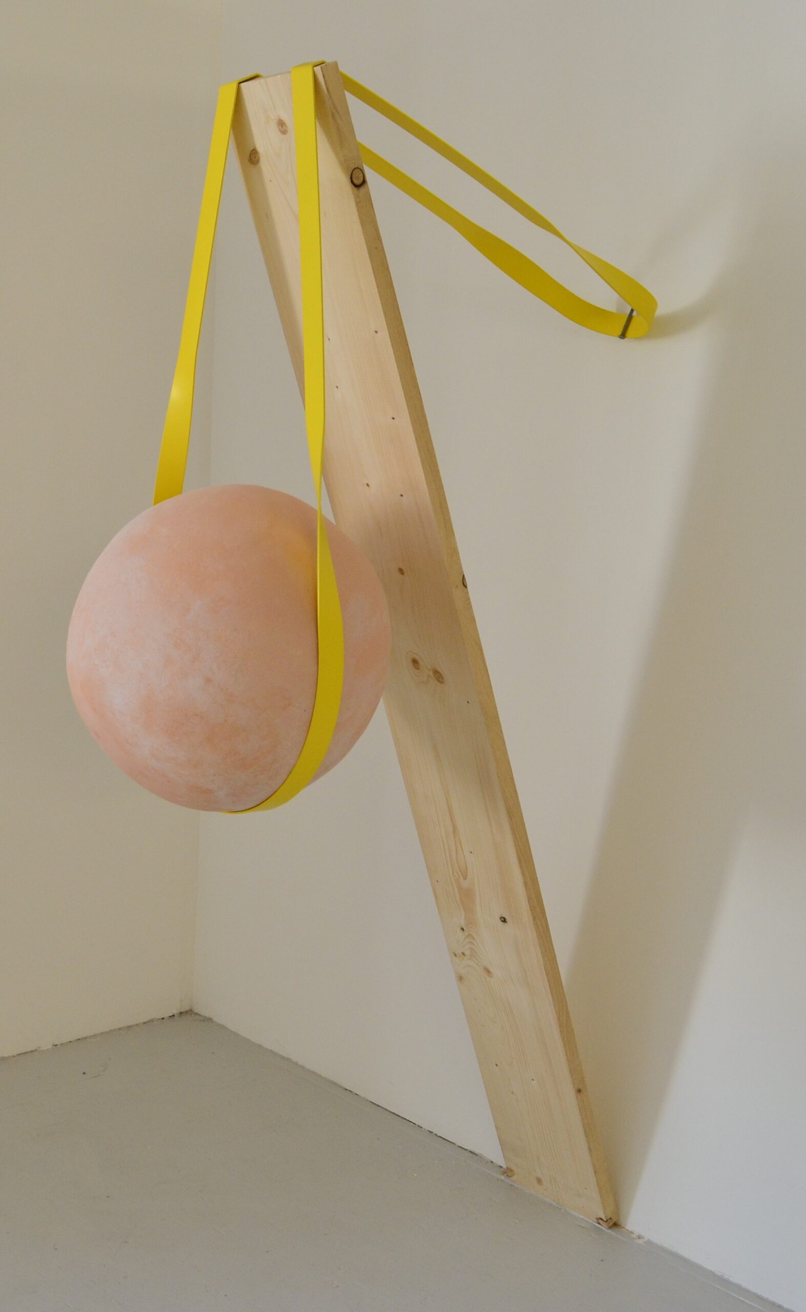 Shaikha Al Mazrou. Tension I. 2014. Courtesy Lawrie Shabibi and the artist.