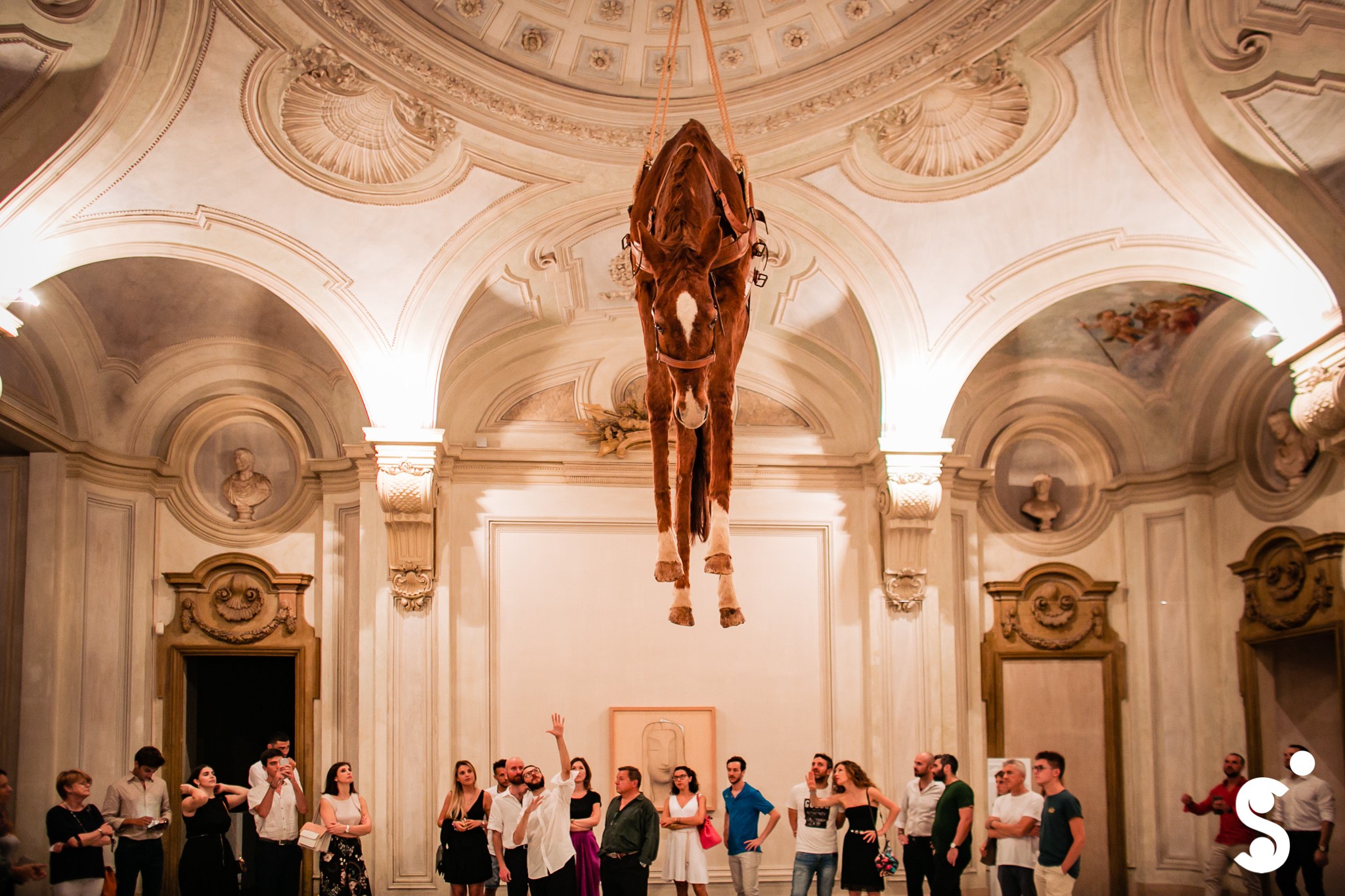 Castello di Rivoli Museo d'arte contemporanea, sala degli stucchi, 2018. Fotografia di Federico Masini courtesy of Club Silencio - Daniele Licata