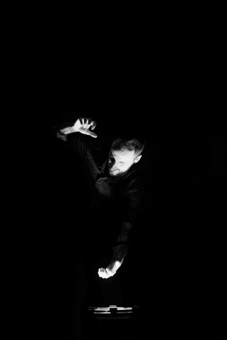 Ominous / Photo Ugo Dalla Porta - courtesy of the artist - Marco Donnarumma